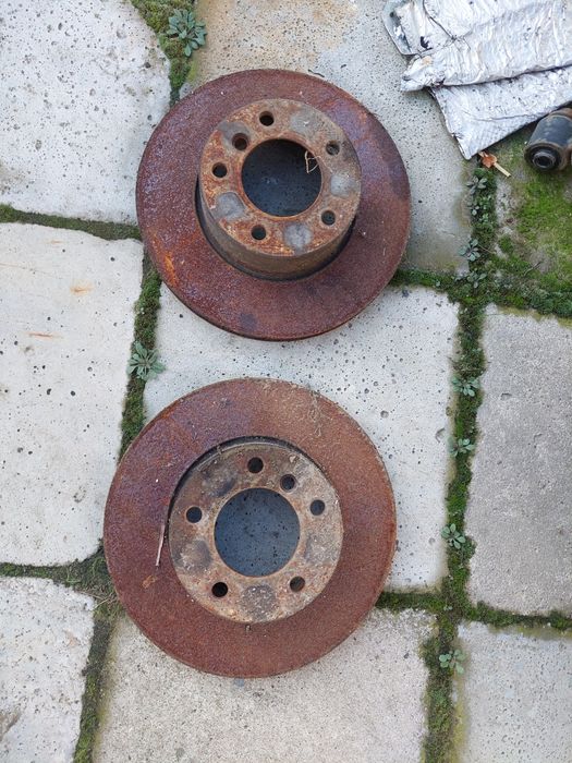 tarcze hamulcowe komplet bmw e39 male przod przednie