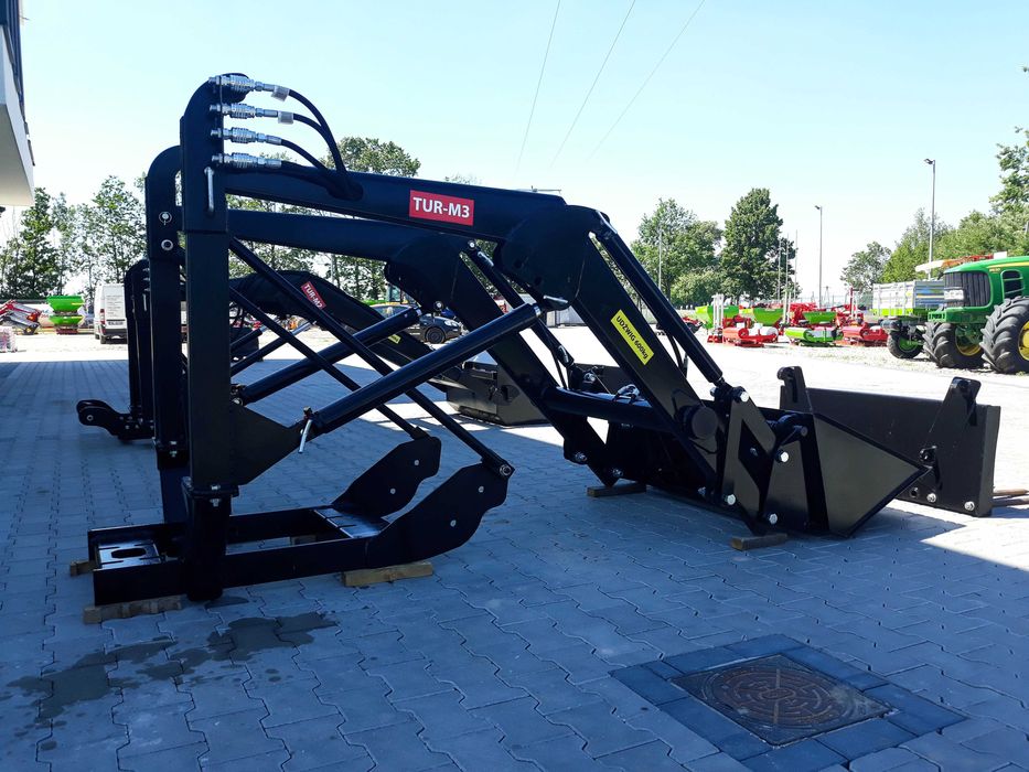 HIT! Ładowacz TUR MF 255 235 3512 2812  hydrauliczny 2b Producent