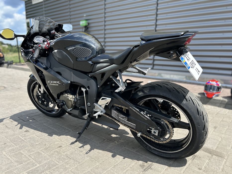 Honda cbr 1000rr