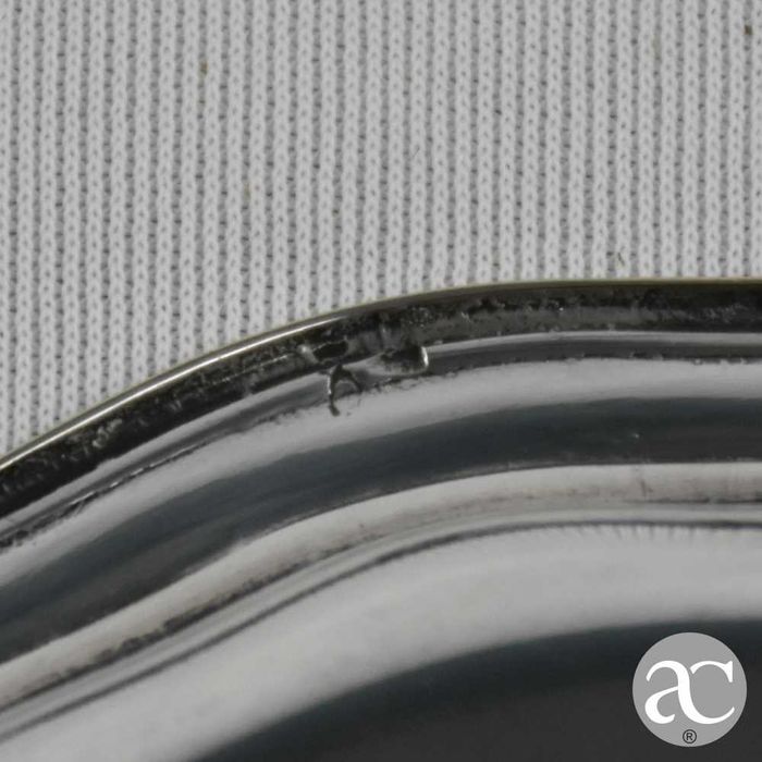 Pequena salva / Aneleira em prata