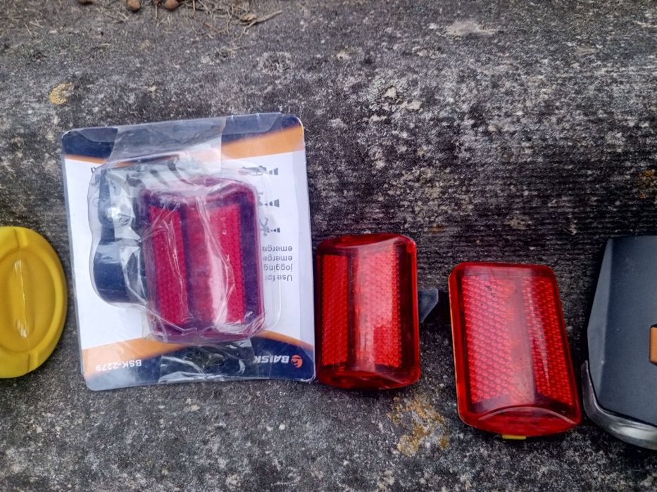 Вело задній ліхтар