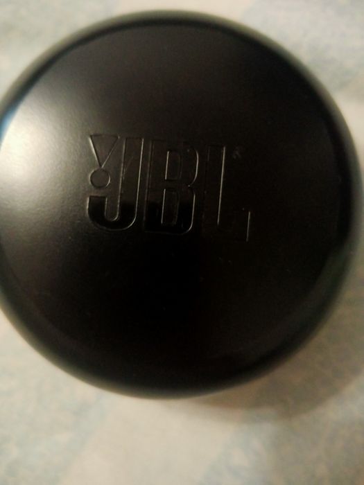 Продам кейс для наушников