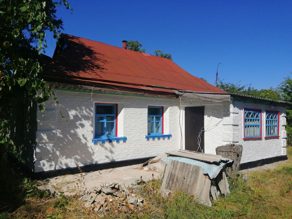 ПРОДАМ ДІМ з гарною ділянкою