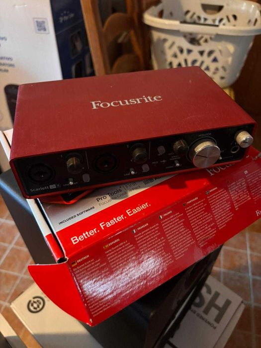 Focusrite Scarlett 2i4