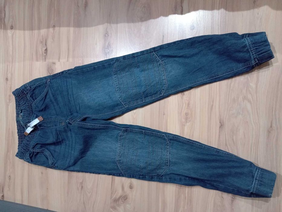Spodnie joggers rozm.158