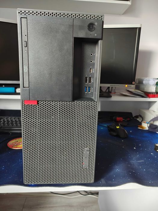 Lenovo ThinkCentre M920t