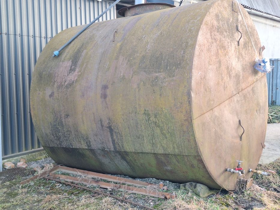 Продам бочку метал 5000л