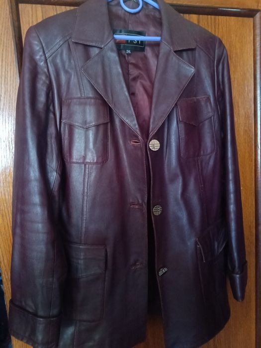 Кожаная куртка женская