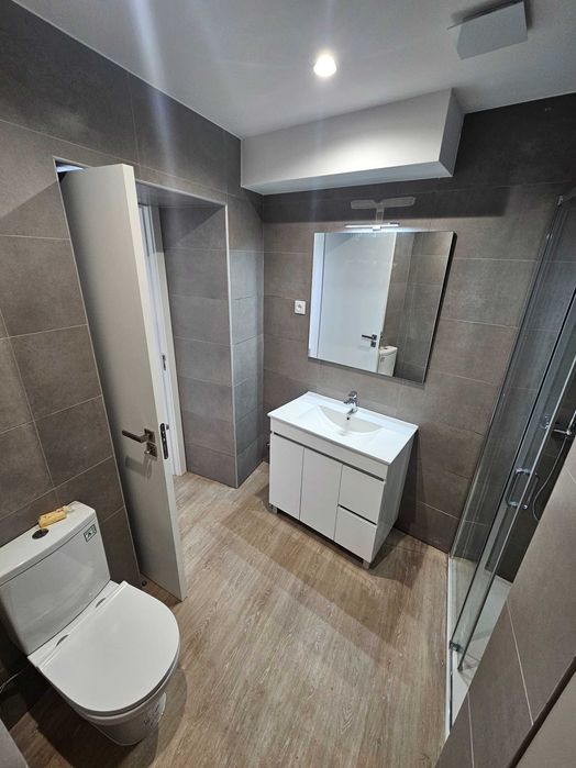 ** Investidores ** Conjunto de 2 Apartamentos T1 + T1 - Leiria