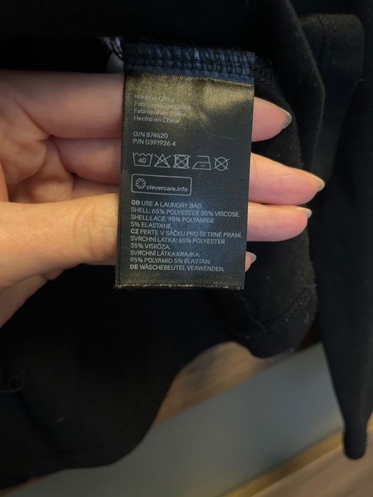 Piękna dziewczęca bluzka z koronką 147-152