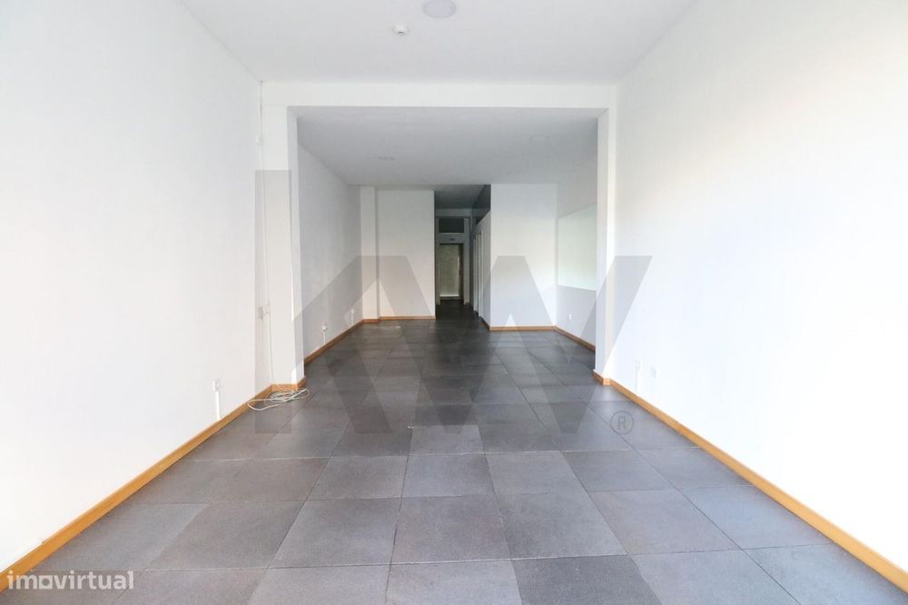 Loja para arrendar, 72 m²