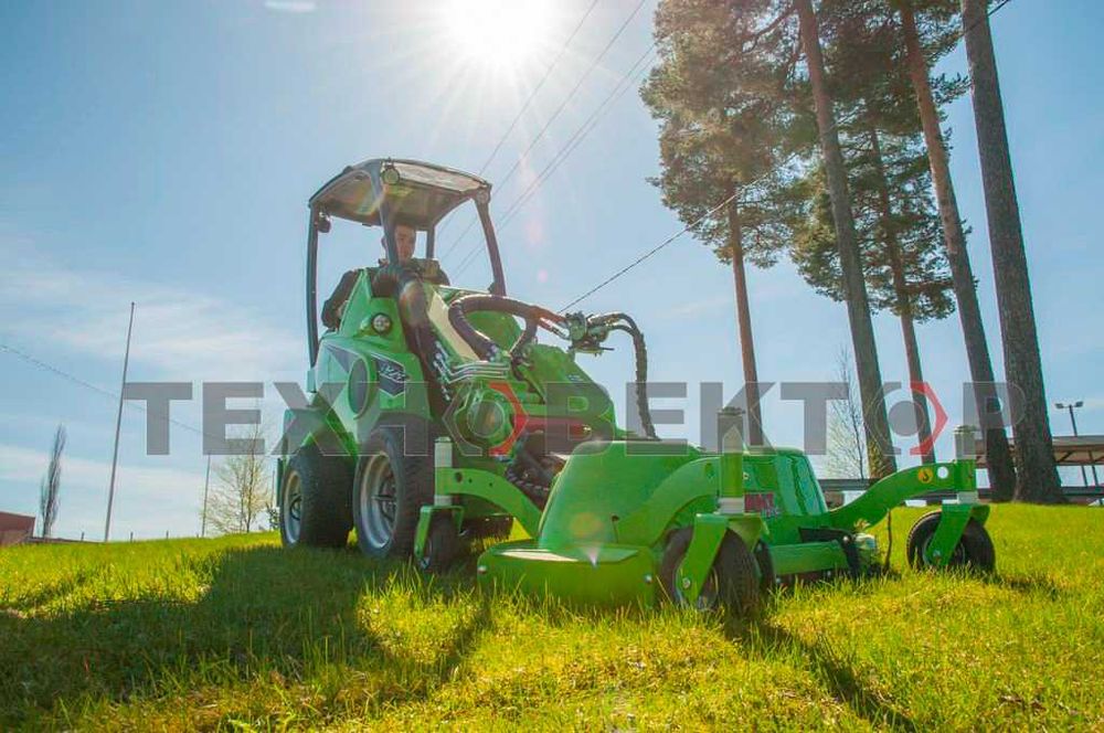 Універсальний мінінавантажувач, трактор Avant 423