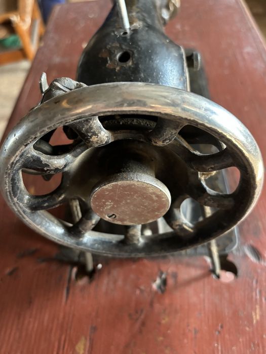 Машинка      швейна