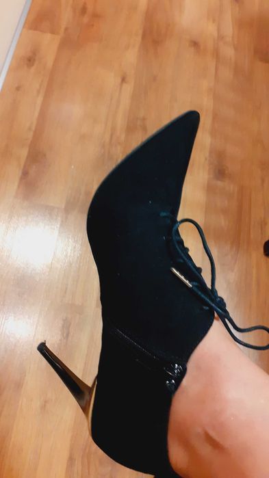 Sexy  zamszowe botki, 38