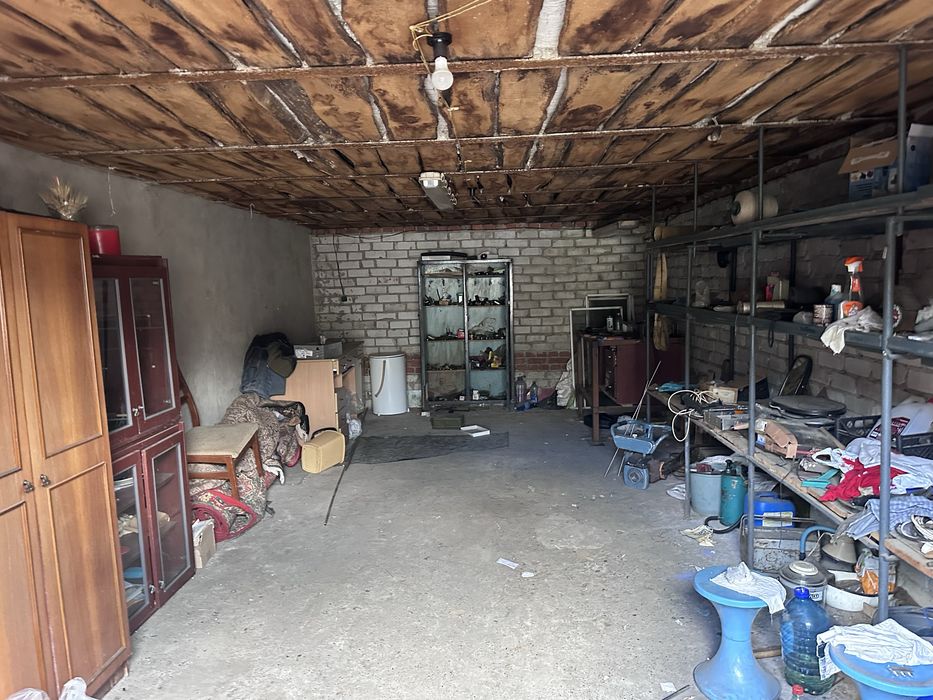 Продаю хозяйский дом