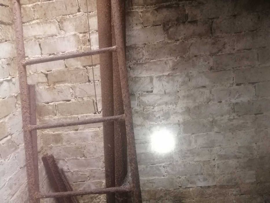 Продам погреб Чорних Запорожців 53А