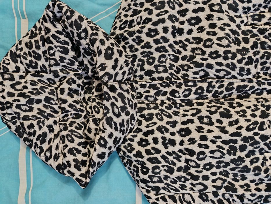 Куртка  жіноча, холодна осінь, носила в зимку.Розмір М 48.