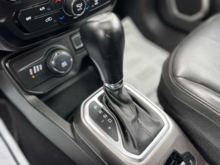 Jeep Renegade      2020