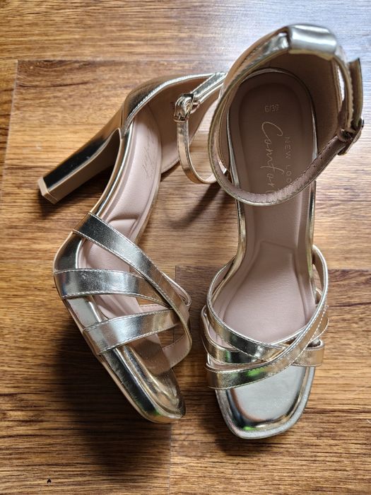 Buty na obcasie 39 New look