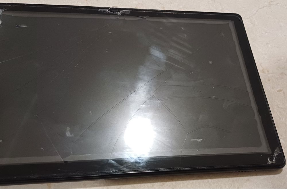 Functional Alcatel tablet that does not charge64585094193666120