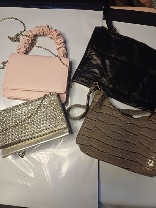 Продаю сумочки жіночи