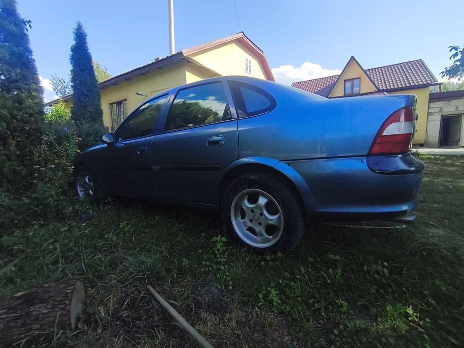 Продам Opel Vectra B 1998 року