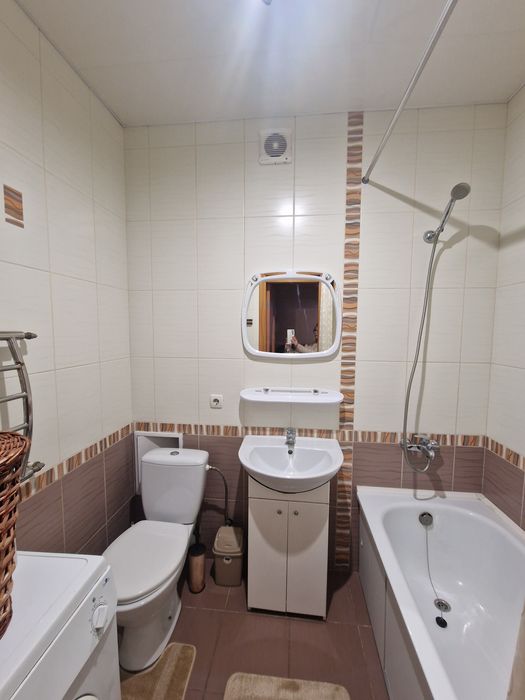 Здам 1 квартира світло є! автономним опаленням