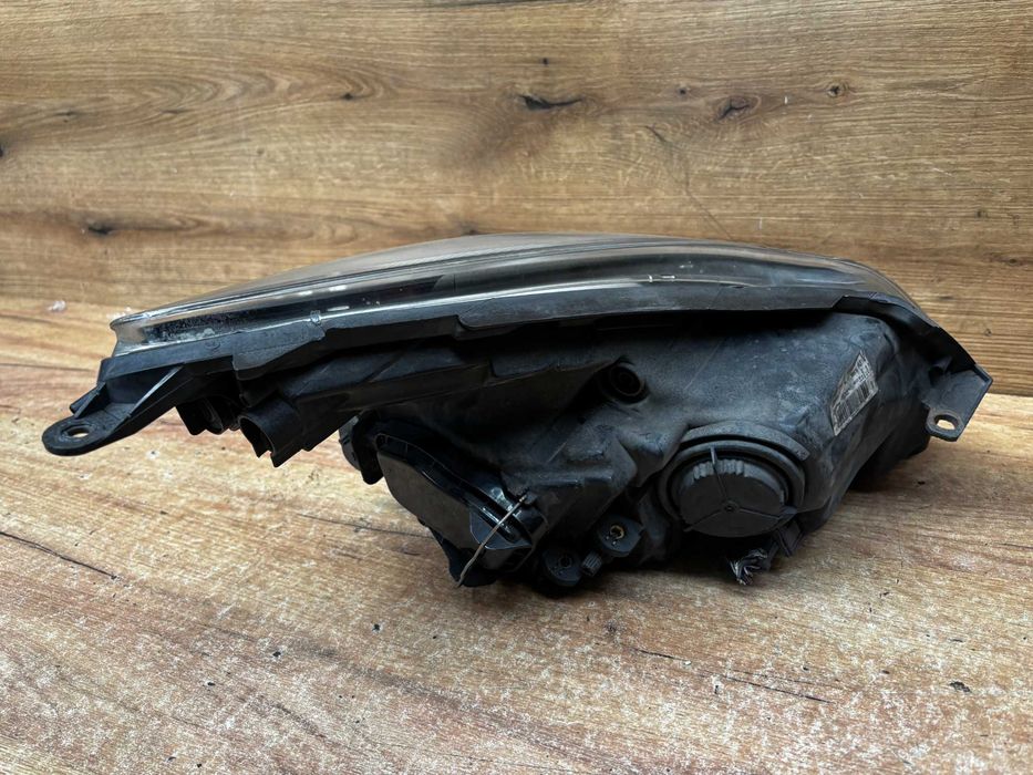 Lampa przednia lewa prawa Opel Corsa D lift