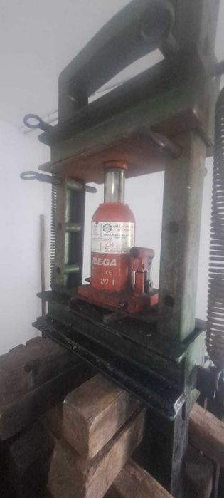 Espremedeira com pouco uso