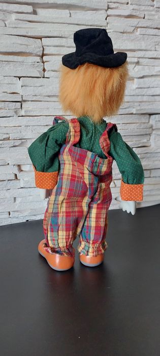Porcelanowa lalka - klaun