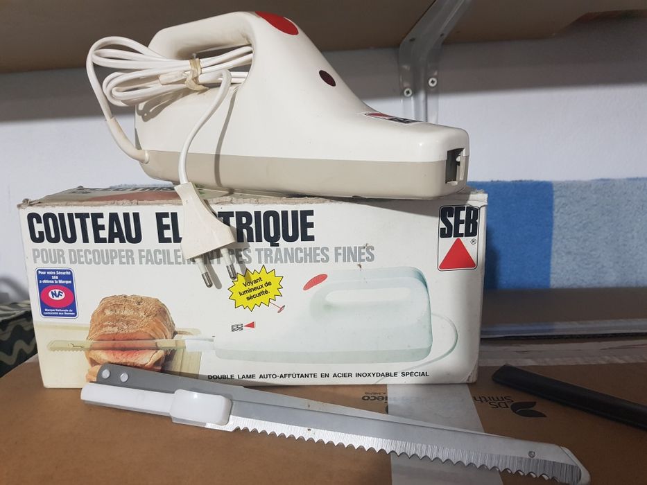 Faca elétrica branca