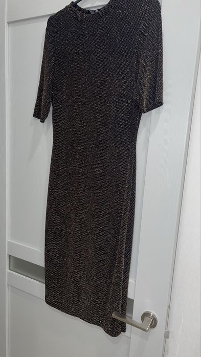 Платье блестящее