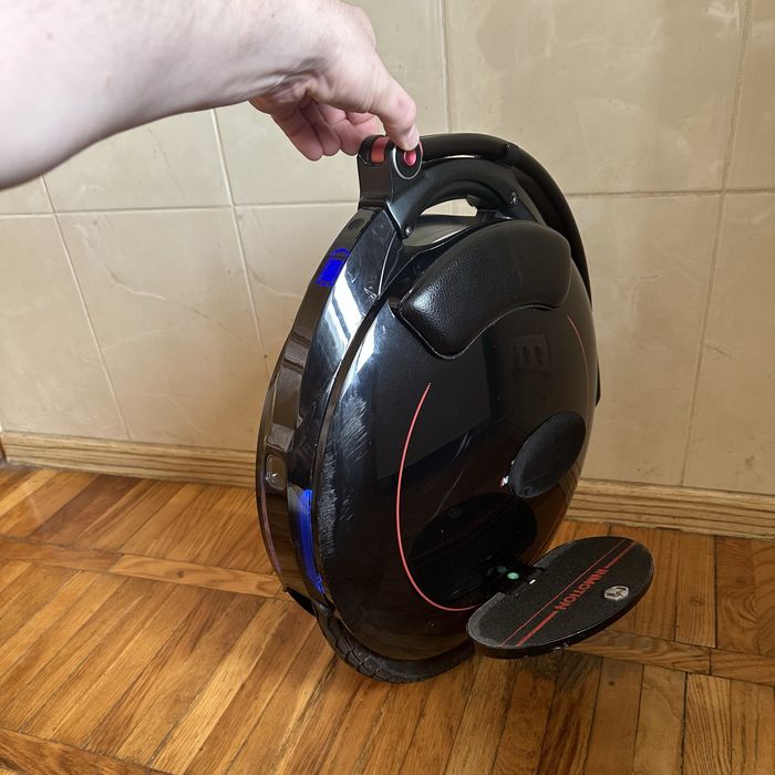 Моноколесо Inmotion V5F (МАЛИЙ ПРОБІГ + НОВИЙ АКУМ)