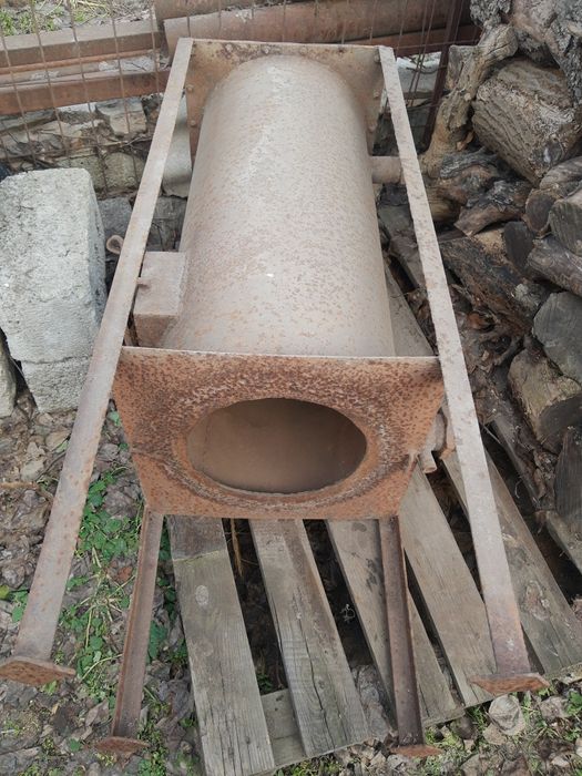 Продам котел под твердое топливо