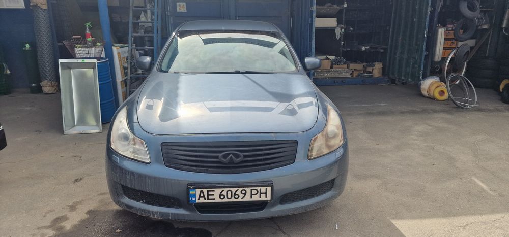 Инфинити G35X...