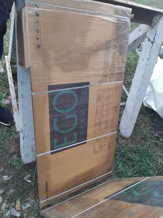4 płytki ceramiczne 60cm na 120 cm