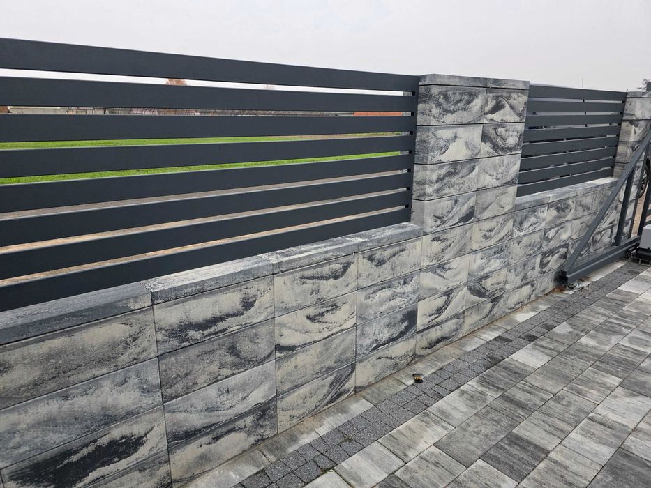 Sprzesła ogrodzenoiwe panel wlasny projekt