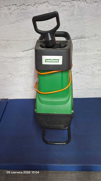 Rozdrabniacz nożowy elektryczny do gałęzi