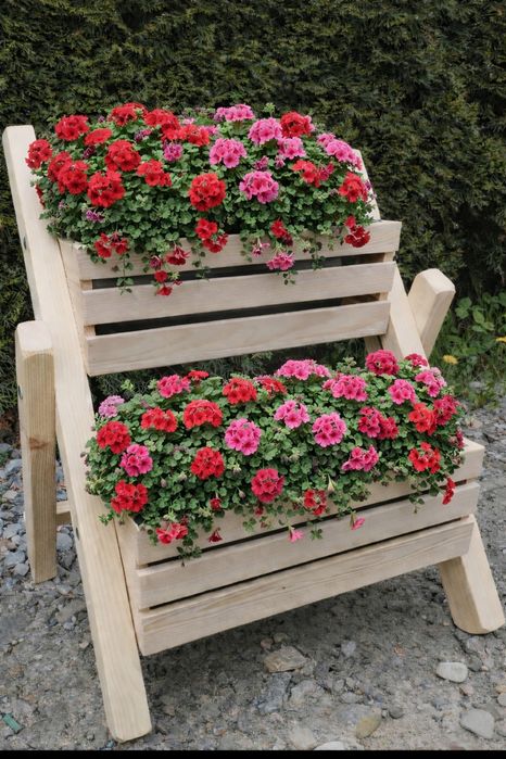 Stojak na kwiaty podwójny.