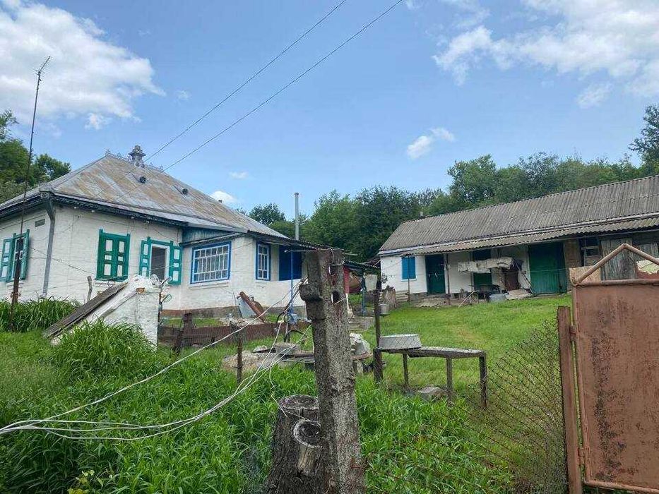 Продаж 1/2 житлового будинку