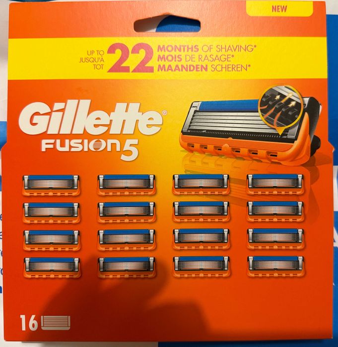Caixa Super Economica com 16 recargas Gillette Fusion 5
