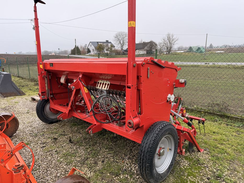 Siewnik zbożowy Kverneland M-drill Pro, talerzowy