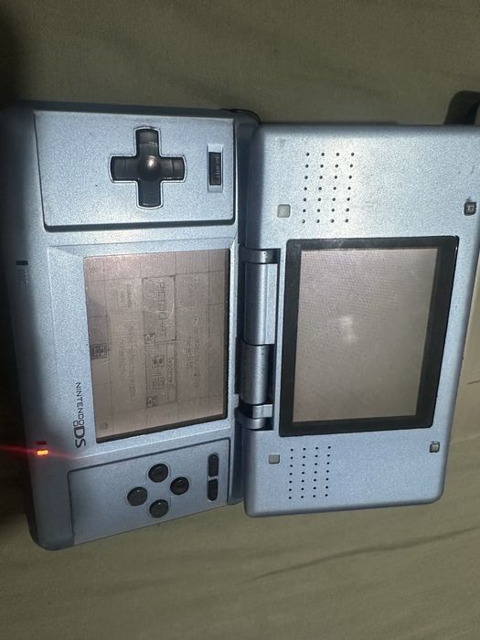 Nintendo DS (Fat/NTR-001) x 2 + Carregador