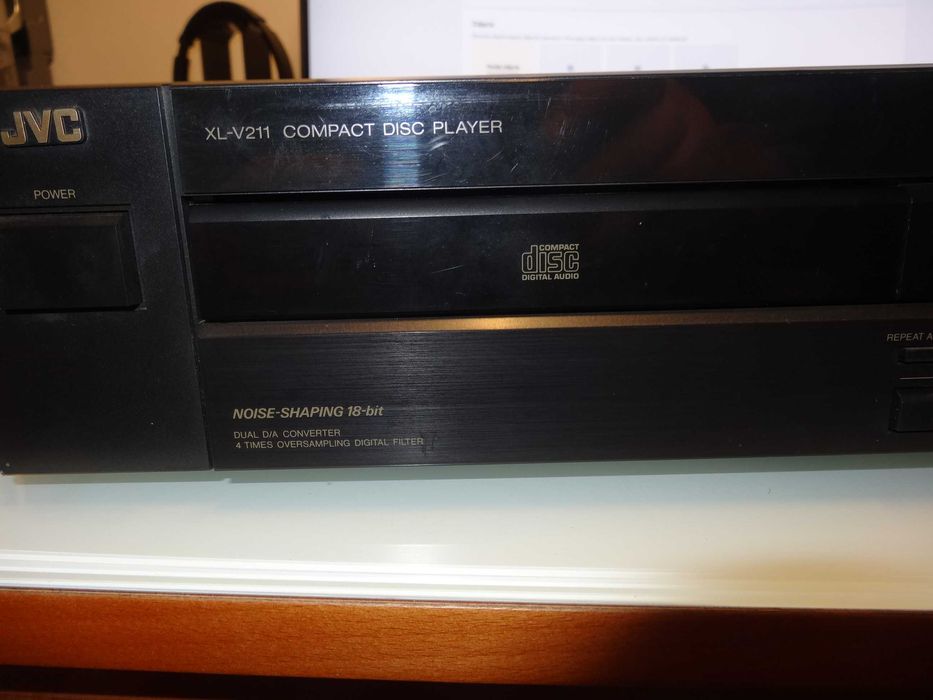 Odtwarzacz CD JVC XL-V211