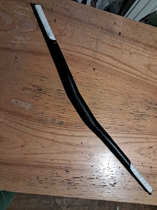 kierownica BONTRAGER satellite Plus IsoZone 31,8 mm, 660 mm