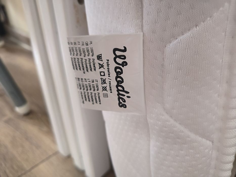 Łóżeczko dziecięce drewniane 120x60 z materacem