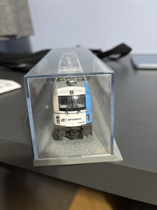 Lokomotywa EU44-006 20 lat pkp intercity