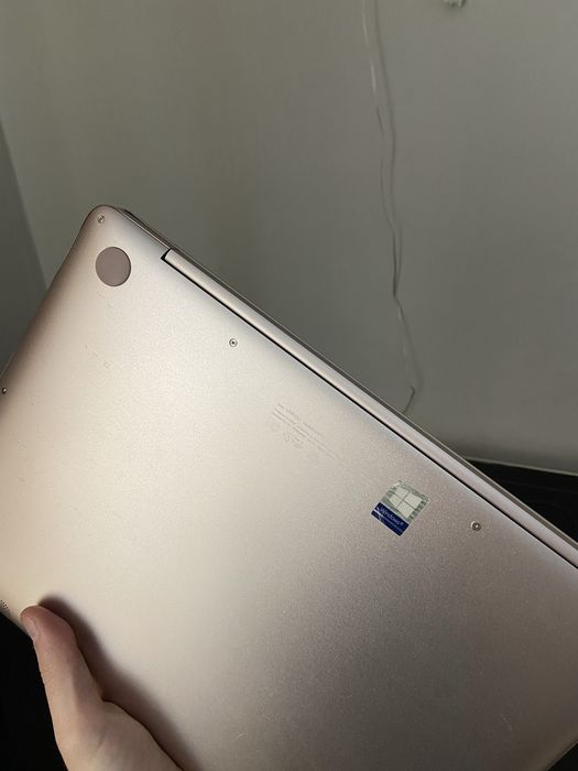 Ultrabook Asus ZenBook UX410 i3 7100U 8GB RAM