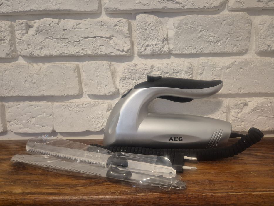 Nóż elektryczny AEG