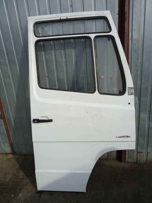 Drzwi Przedni Prawe Mercedes Vario - 609, 811